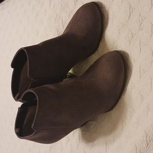Gap Suede Brown Booties